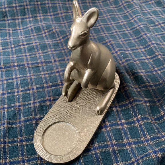 Metal Kangaroo Candle Holder - Picture 4 of 8